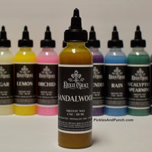 Load image into Gallery viewer, Sandalwood - Squeeze Wax  Very rich woods, spice. Start off light when mixing. Blends perfect with Vanilla and Lavender! 